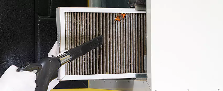 Clogged Air Duct Cleaning Process in Grosse Pointe Woods, MI